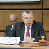 L'unité d'action est nécessaire pour faire face aux défis des stupéfiants, déclare le Directeur exécutif de l'ONUDC lors du lancement du Rapport sur les drogues. Photo: ONUDC L'unité d'action est nécessaire pour faire face aux défis des stupéfiants, déclare le Directeur exécutif de l'ONUDC lors du lancement du Rapport sur les drogues. Photo: ONUDC